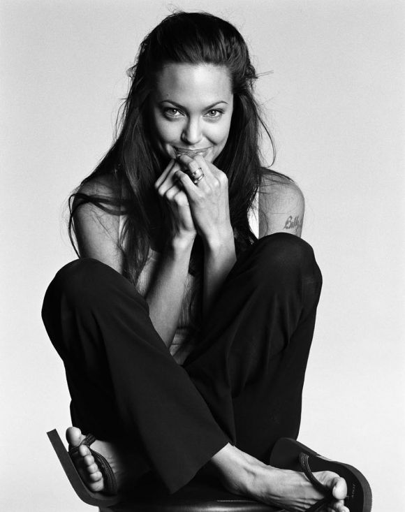 Photo Gallery – Angelina Jolie